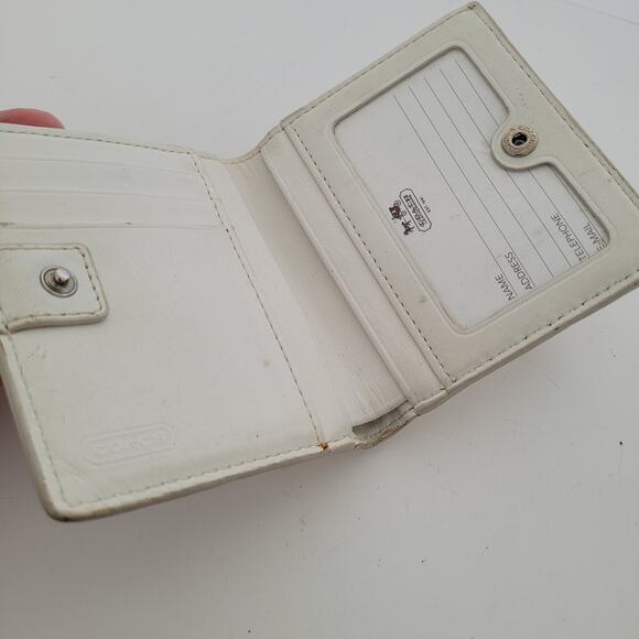 Coach Madison Wallet White Bifold 3x3 Mini Small Card Bill Holder Logo Compact - Picture 3 of 12